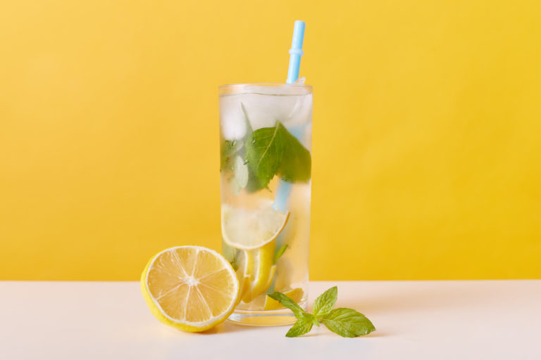 عصير الليمون يساعد في التخلص من حصوات الكلى